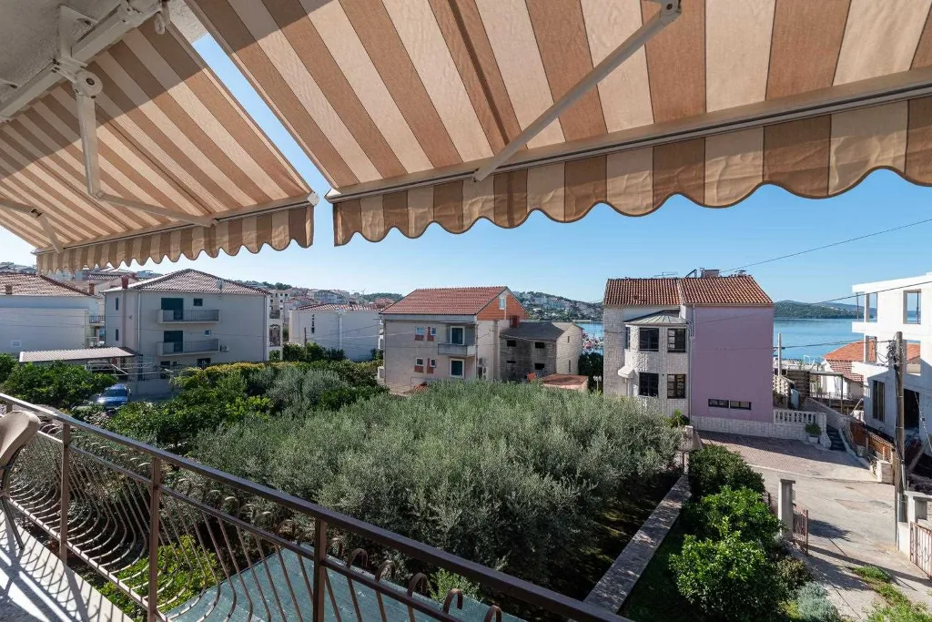 Apartment for 4 in Okrug Gornji with Balcony