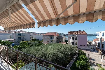 Apartment for 4 in Okrug Gornji with Balcony