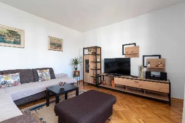 Apartment for 4 in Okrug Gornji with Balcony