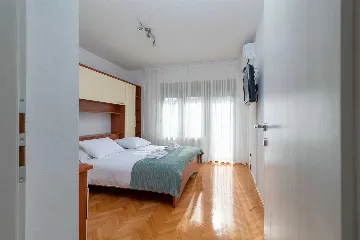 Apartment for 4 in Okrug Gornji with Balcony