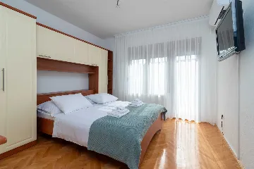 Apartment for 4 in Okrug Gornji with Balcony
