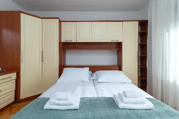 Apartment for 4 in Okrug Gornji with Balcony