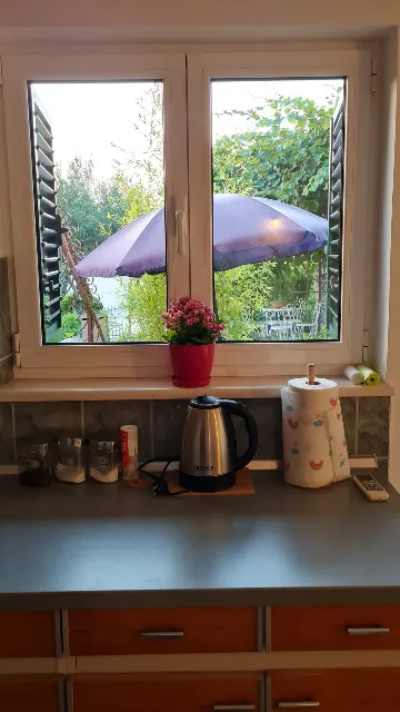 Okrug Gornji 1-Bedroom Apartment for up to 3