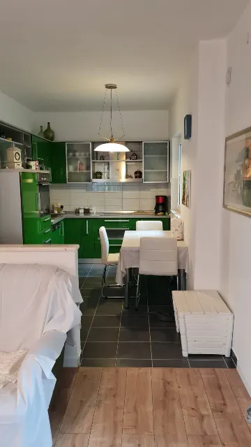 2-Bedroom Apartment in Okrug Gornji (4 Guests)