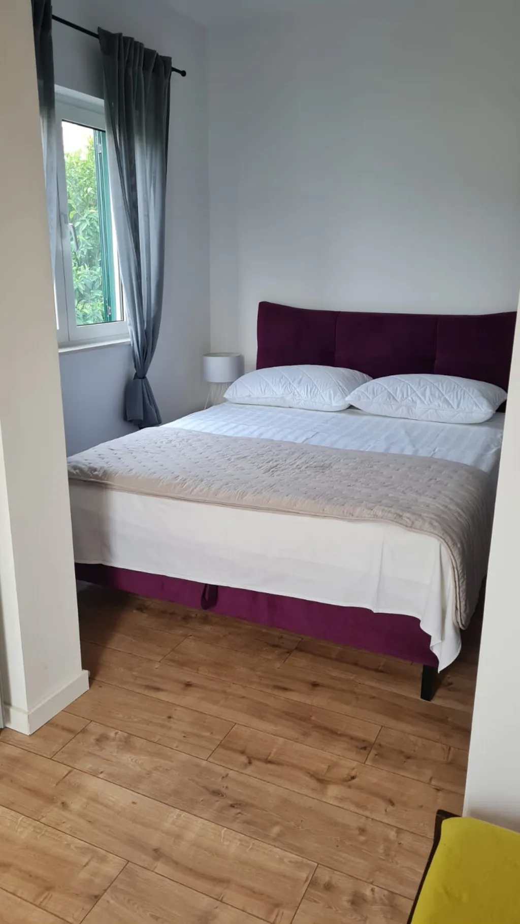2-Bedroom Apartment in Okrug Gornji (4 Guests)