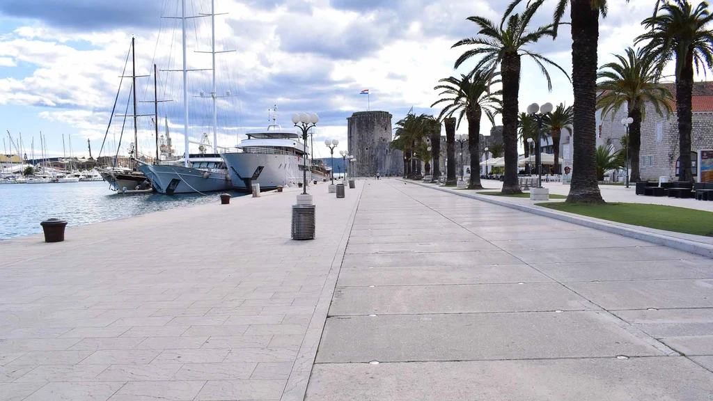 Trogir Old Town Two-Bedroom Apartment for 4