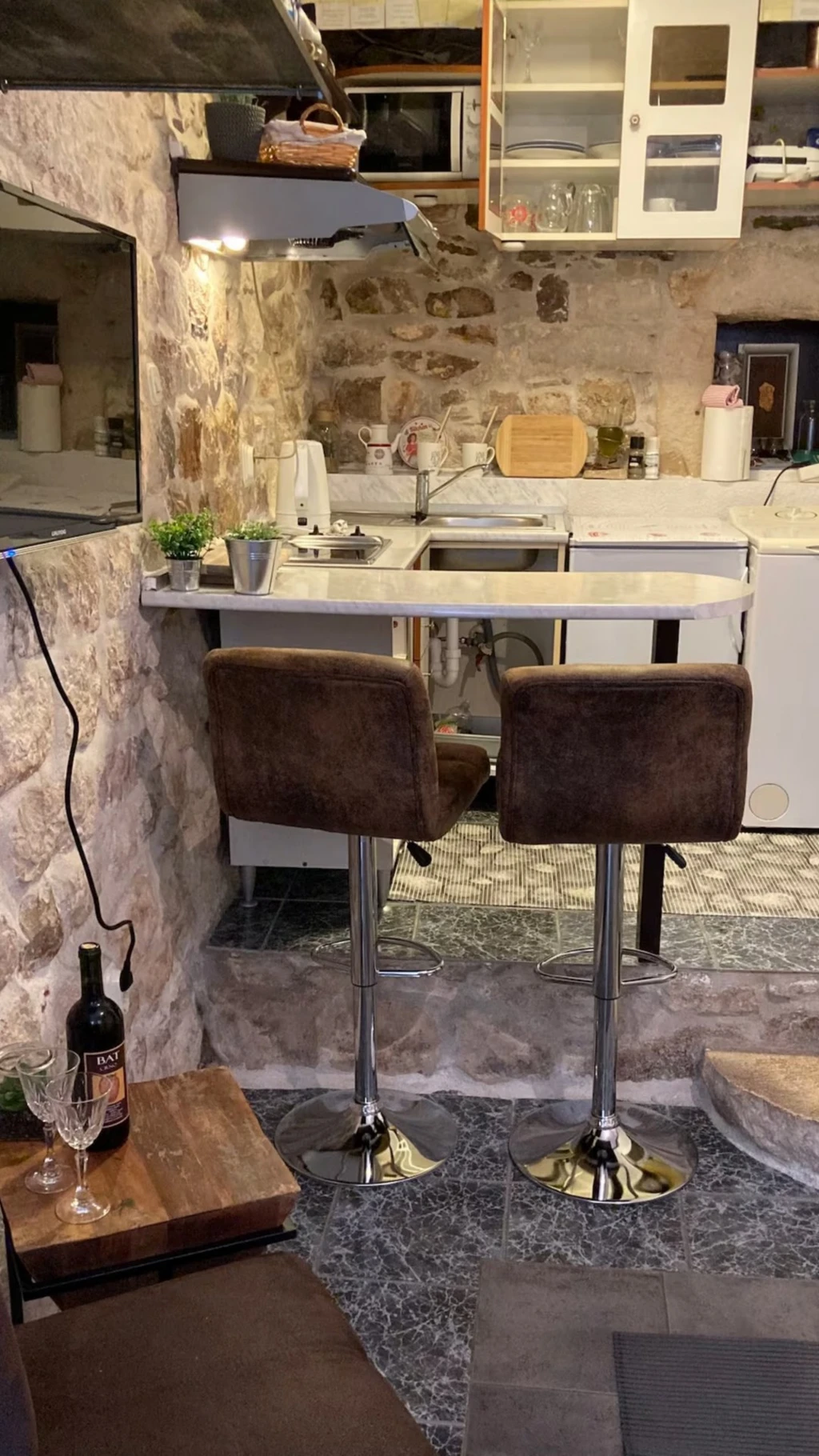 Ground-Floor Studio Apartment for 2 in Trogir