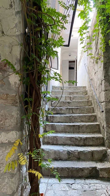 Cosy Double Room with Private Bathroom in Trogir