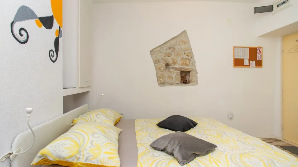 Trogir Old Town Holiday House for 9 Guests