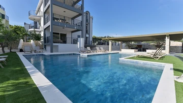 Sevid na moru 2-Bedroom Apartment with Pool & Sauna