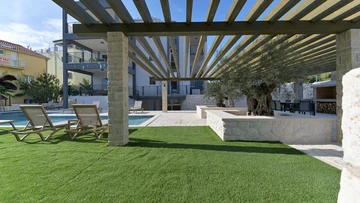 Sevid na moru 2-Bedroom Apartment with Pool & Sauna