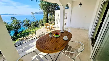 Okrug Donji 1-Bedroom Apartment for 2 Guests