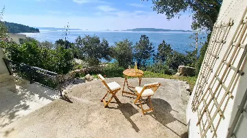 Okrug Donji 1-Bedroom Apartment for 2 Guests