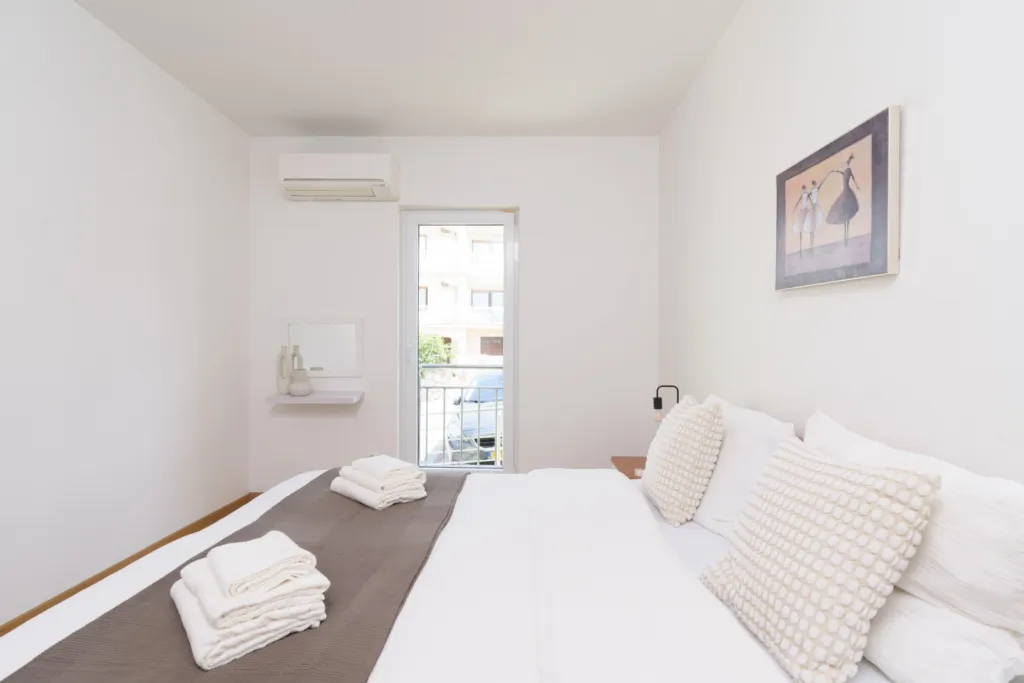 2-Bedroom Apartment in Okrug Gornji (up to 6)