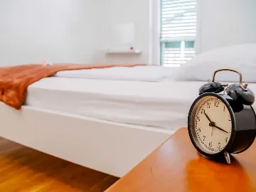 Okrug Gornji 2-Bedroom Apartment for 6 Guests