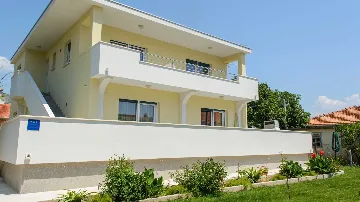 1-Bedroom Apartment in Trogir with Parking