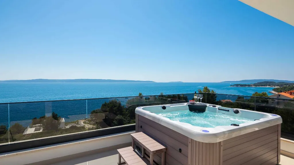 Okrug Gornji Villa for 10 Guests with Pool