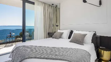 Okrug Gornji Villa for 10 Guests with Pool