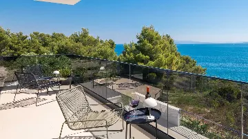 Okrug Gornji Villa for 10 Guests with Pool