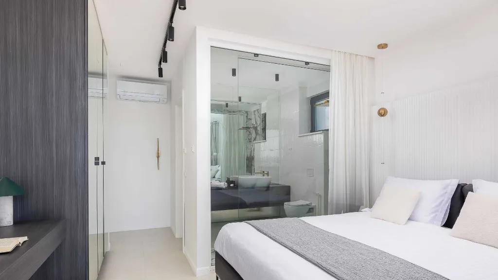 Okrug Gornji Villa for 10 Guests with Pool