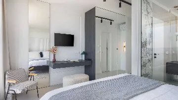 Okrug Gornji Villa for 10 Guests with Pool