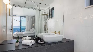 Okrug Gornji Villa for 10 Guests with Pool