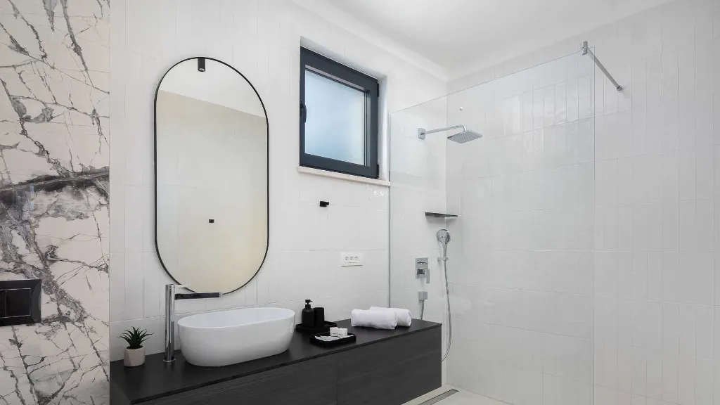 Okrug Gornji Villa for 10 Guests with Pool