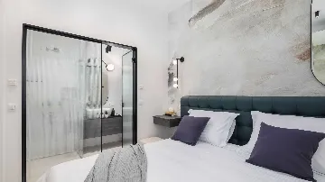 Okrug Gornji Villa for 10 Guests with Pool