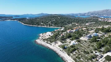 Okrug Gornji Villa for 10 Guests with Pool