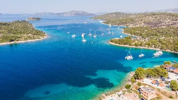 Villa in Okrug Gornji for 8 with Heated Infinity Pool