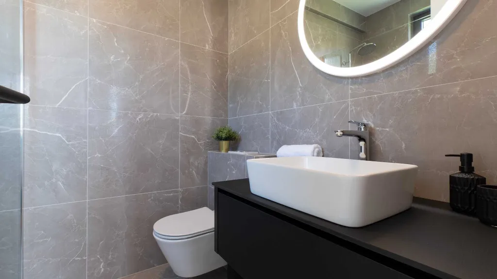 5-Bedroom Villa in Kaštel Stari for 9 Guests