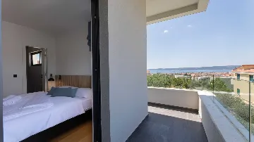 5-Bedroom Villa in Kaštel Stari for 9 Guests