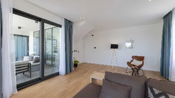 5-Bedroom Villa in Kaštel Stari for 9 Guests