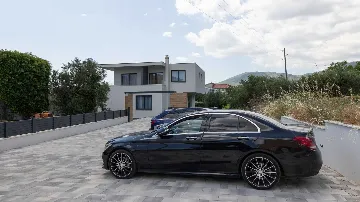 5-Bedroom Villa in Kaštel Stari for 9 Guests