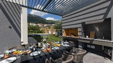 5-Bedroom Villa in Kaštel Stari for 9 Guests
