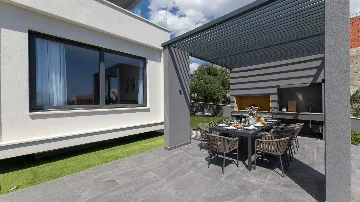 5-Bedroom Villa in Kaštel Stari for 9 Guests