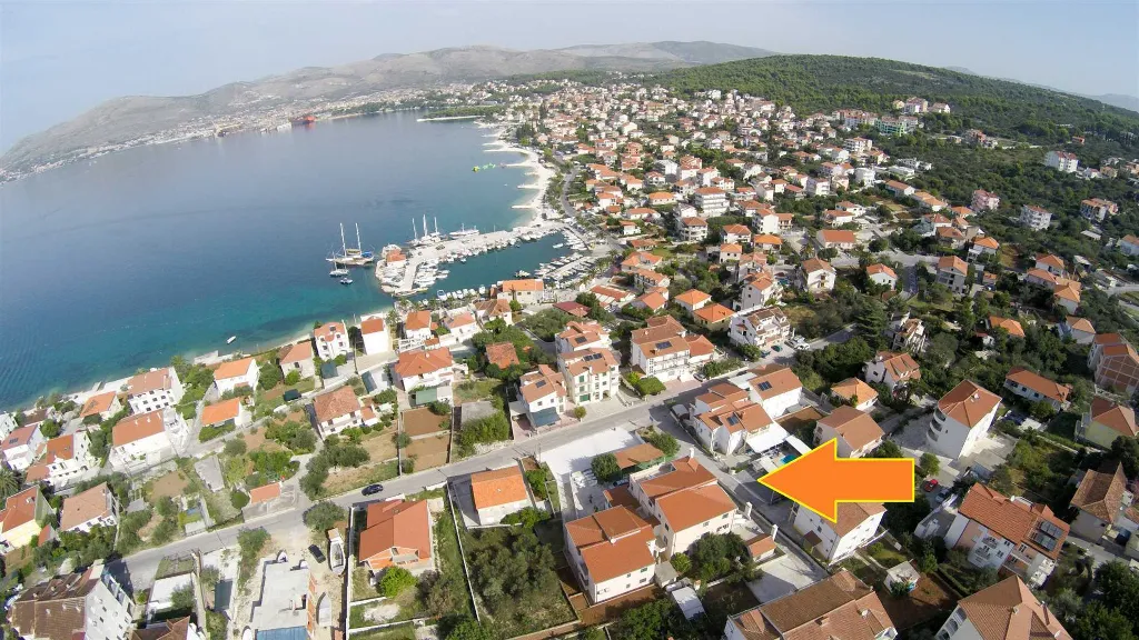 Studio for 2 Guests with Balcony in Okrug Gornji