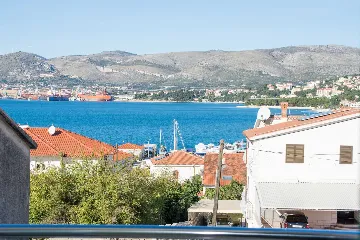 Studio for 2 Guests with Balcony in Okrug Gornji