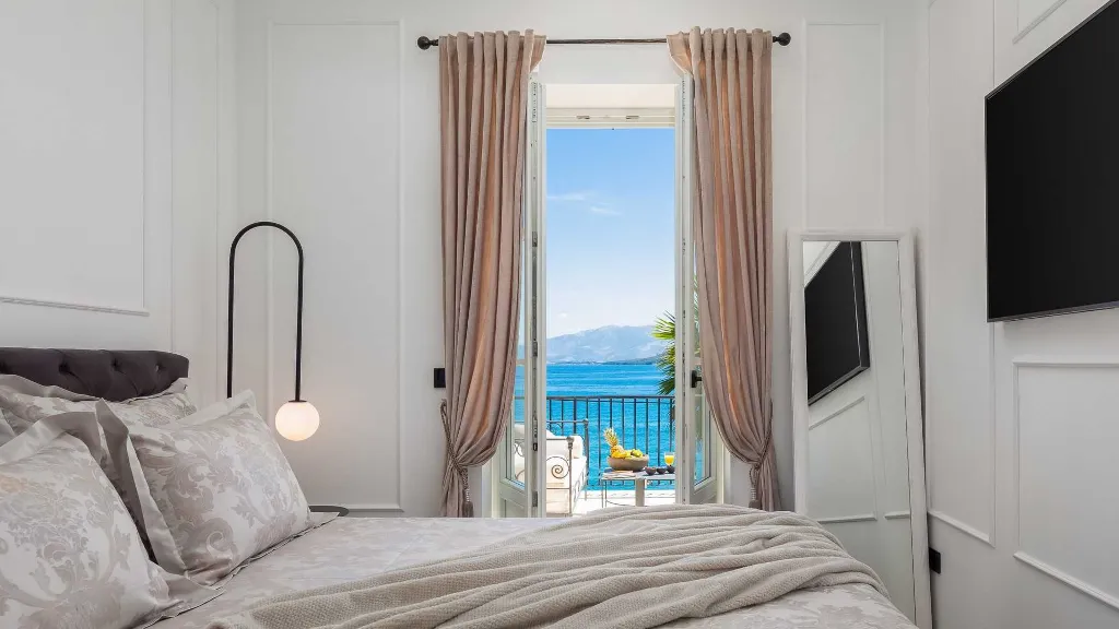 Slatine Villa with Heated Infinity Pool and Sea Views
