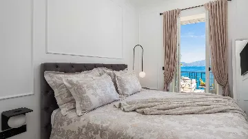 Slatine Villa with Heated Infinity Pool and Sea Views