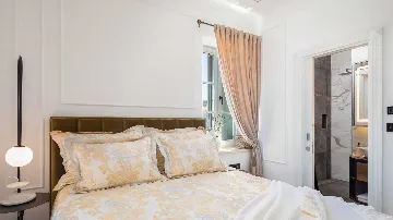 Slatine Villa with Heated Infinity Pool and Sea Views