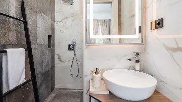 Slatine Villa with Heated Infinity Pool and Sea Views