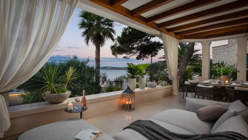 Slatine Villa with Heated Infinity Pool and Sea Views