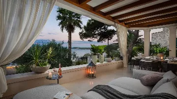 Slatine Villa with Heated Infinity Pool and Sea Views