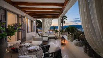 Slatine Villa with Heated Infinity Pool and Sea Views