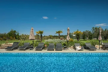 5-Bedroom Villa in Juršići for Up to 14 Guests