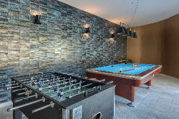 5-Bedroom Villa in Juršići for Up to 14 Guests