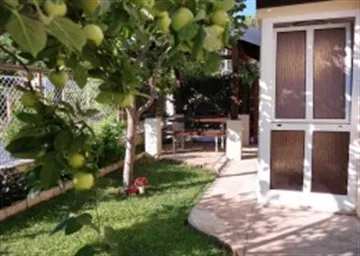 Two-Bedroom Apartment in Zadar with Parking