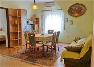 Two-Bedroom Apartment for 5 in Zadar