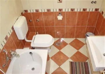 Two-Bedroom Apartment for 5 in Zadar